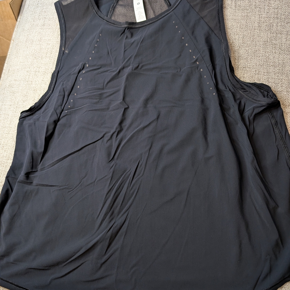 Lululemon Women's Black Sleeveless Crop Run Tank With Nesh